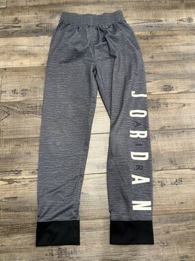 Jordan 23/7 jogger pants Gray & Black Boys Size Small
